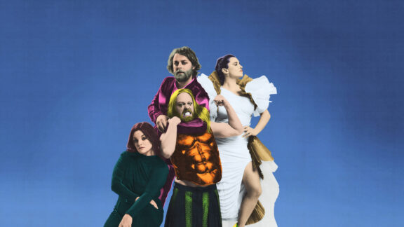 Agamemnon in the Ring <br>Une guerre de Troie contre trois